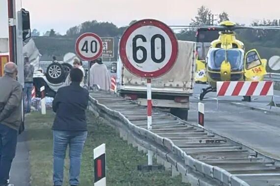 Teška nesreća kod Slavonskog Broda: jedna osoba poginula