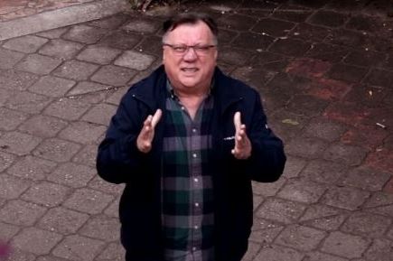 Pero, ako nemate šta da jedete, ja ću da podignem helikopter: Veliko srce Halida Bešlića