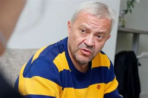 Hadžihafizbegović dirljivo o Halidu Bešliću: “Ljudi koji su ga slušali, nisu se ni s kim svađali”