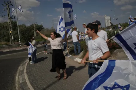 Preostali živi taoci iz Gaze oslobođeni i predani Crvenom križu, veliko slavlje u Izraelu