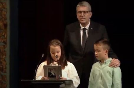 Unuka Halida Bešlića se emotivno obratila: "Mama nam nije rekla da si nas napustio, a znali smo"