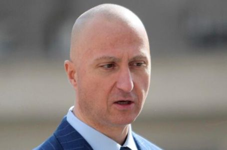 Pretresa se kancelarija dekana Stomatološkog fakulteta, oduzeti telefoni