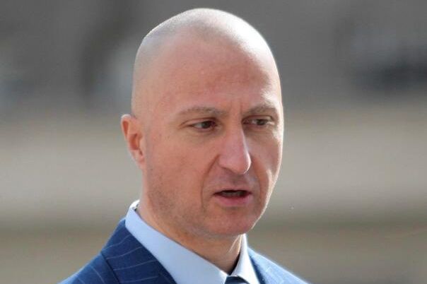 Pretresa se kancelarija dekana Stomatološkog fakulteta, oduzeti telefoni