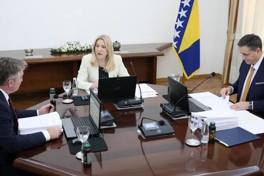 Predsjedništvo BiH jednoglasno nominiralo Donalda Trumpa za Nobelovu nagradu za mir