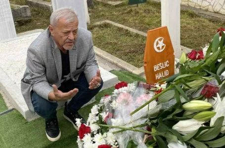 Hadžihafizbegović podijelio sliku sa mezara Halida Bešlića: ''Vidio si ti to odozgo sve''