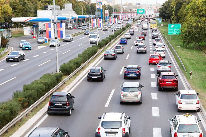 Srbi u panici: 'Sljedeća 2 mjeseca bit će gadno, moramo biti spremni"