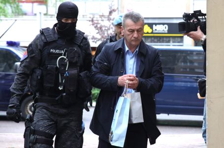 Skandal u Hrvatskoj: Optuženi Ibrahim Hadžibajrić ‘uhvaćen’ u oduzetom apartmanu u Baškoj Vodi