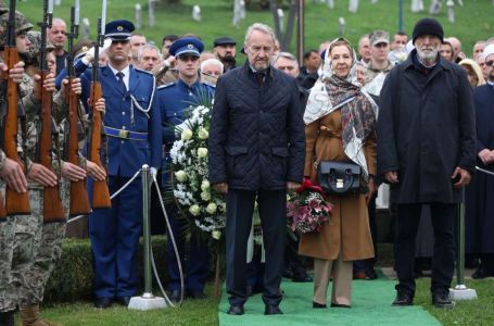 Obilježena 22. godišnjica smrti prvog predsjednika Predsjedništva RBiH Alije Izetbegovića