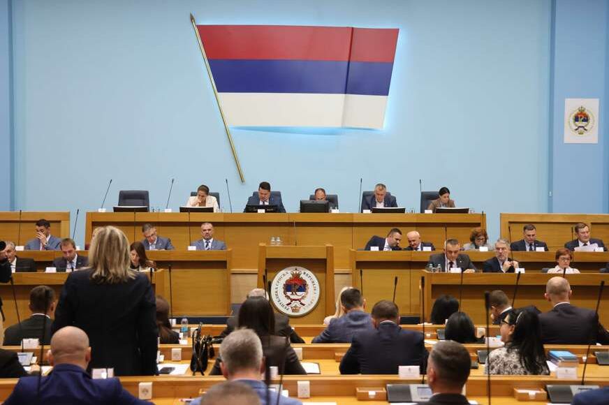 Počela sjednica Narodne skupštine, Ana Trišić Babić v.d. predsjednika Republike Srpske