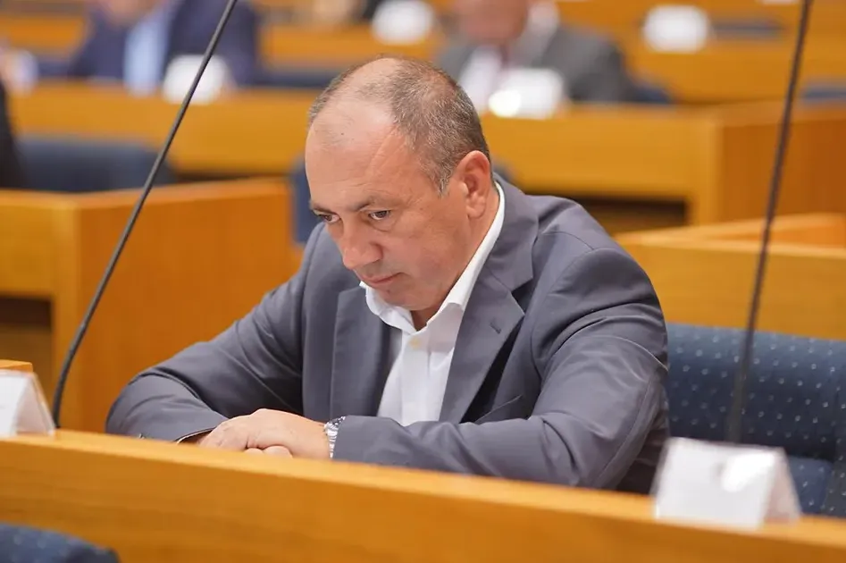 Crnadak: Nećemo za ovo glasati, dolazi nova era