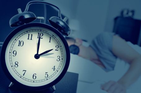 Stiže zimsko vrijeme: Kada i kako pomjeramo satove ovog oktobra?