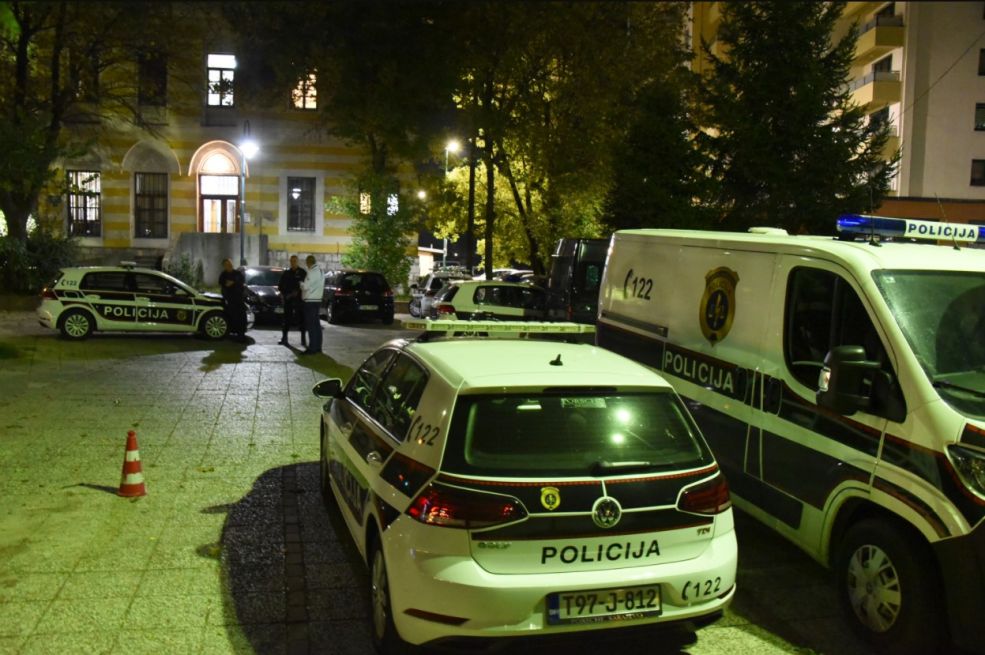 Akcija “Doktor” na Ilidži: Policija pronašla arsenal oružja i drogu!