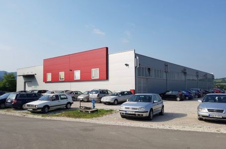 Više od 100 radnika u bh. firmi dobilo otkaz: Traže svoje dvije neisplaćene plate