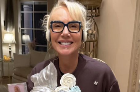 Brena bez trunke šminke proslavila 65. rođendan