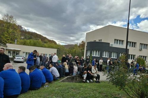 Radnici Ginexa obustavili proizvodnju