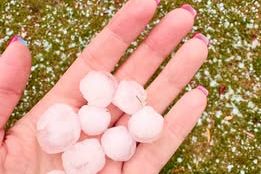 Nevrijeme protutnjalo ovom opštinom u BiH, padao led veličine oraha