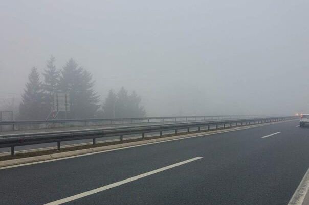 Mokri kolovozi i smanjena vidljivost: BIHAMK izdao upozorenje