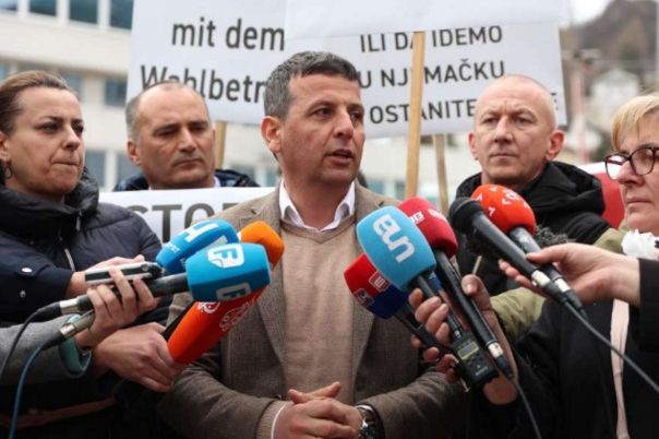 Vukanović: Neodržavanje referenduma u RS izdaja i kapitulacija Dodika