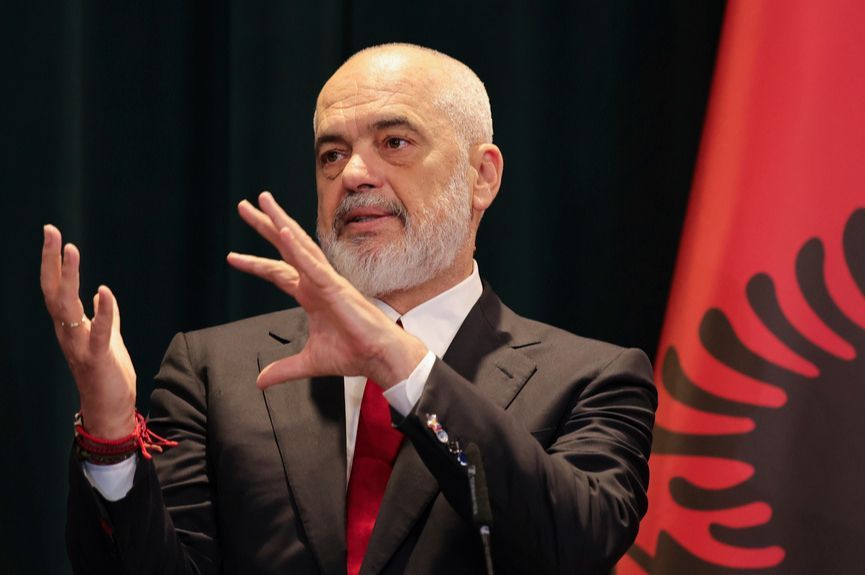 Rama šokirao sve: AI ministrica Albanije "trudna" s 83 djece