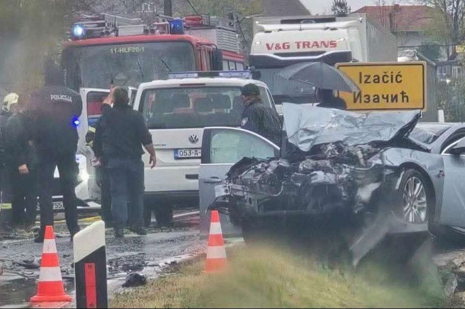 Novi detalji nesreće u Izačiću: Povrijeđene tri osobe, u teškom su stanju