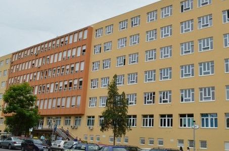 Tragedija u Tuzli: Pacijent skočio sa zgrade UKC-a i preminuo