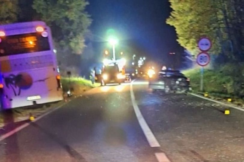 Detalji teške nesreće kod Prijedora: Otac i sin smrtno stradali u sudaru autobusa i automobila