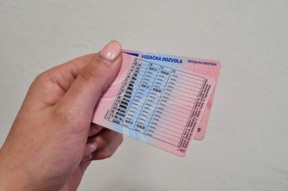 B kategorija vozačke dozvole dobiva nova pravila, neki vozači će morati na dodatnu obuku