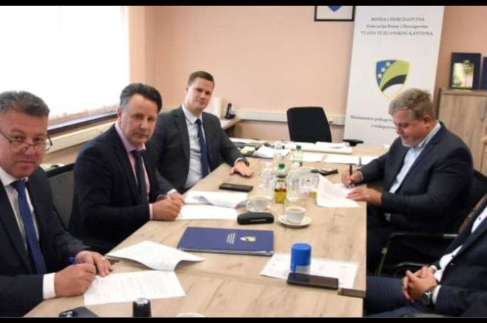 Jasmin Kadić zatražio ostavku Vlade Tuzlanskog kantona