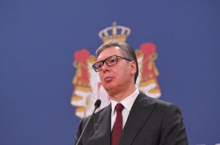 "Je l’ se ovako izvinjavaš, folirantu?": Brutalna poruka nekadašnjeg reprezentativca Srbije Vučiću