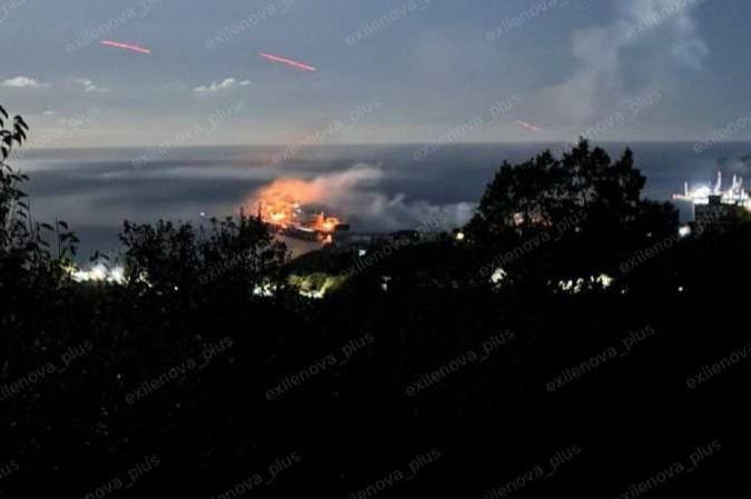 Ukrajinski dronovi pogodili naftni terminal i tanker u Rusiji