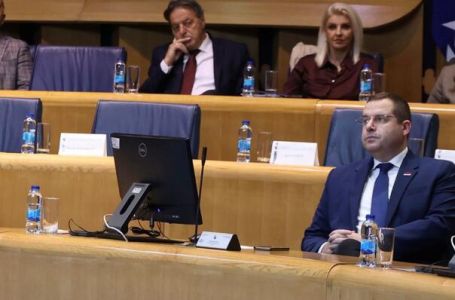 Kad Dodik ne može, Čović uskače: HDZ blokirao Dom naroda