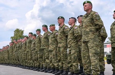 Hrvatska ipak neće pozivati građane BiH s dvojnim državljanstvom da odsluže vojni rok