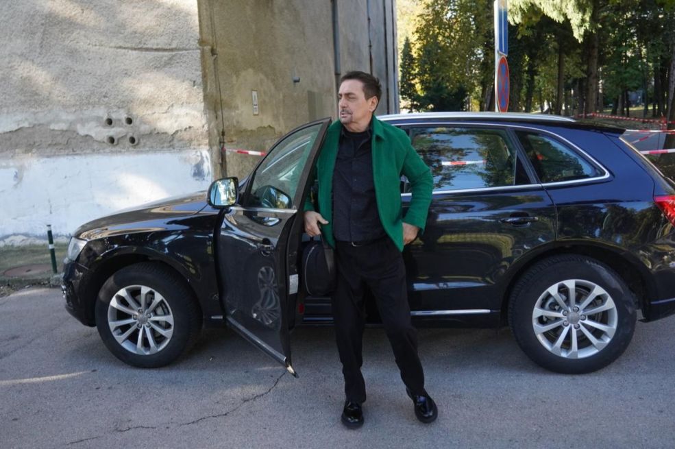 Kebu ujeo pas prije snimanja Zvezda Granda