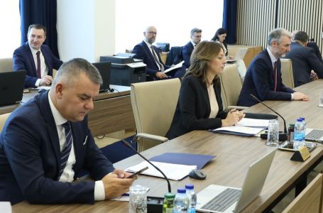 Vijeće ministara usvojilo nacrt budžeta: Državni službenici će dobiti po 1.000 KM jednokratne pomoći