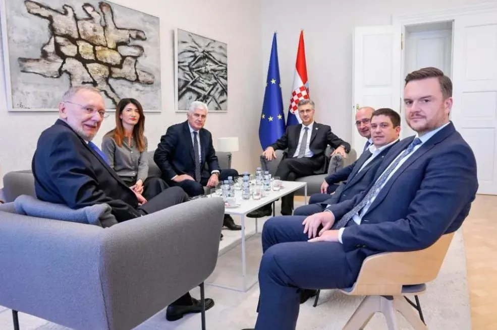 Čović i Plenković: Osigurati jednakopravnost konstitutivnih naroda te zaštitila ustavna prava Hrvata