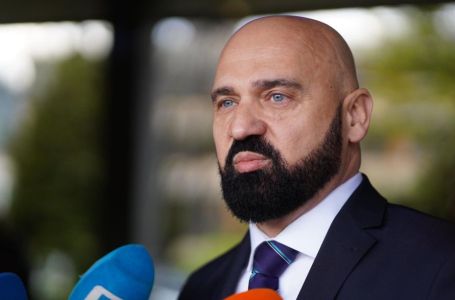 Ramo Isak u Tuzli: "Tragedija pokazuje koliko su važna solidarnost, hrabrost i zajedničko djelovanje