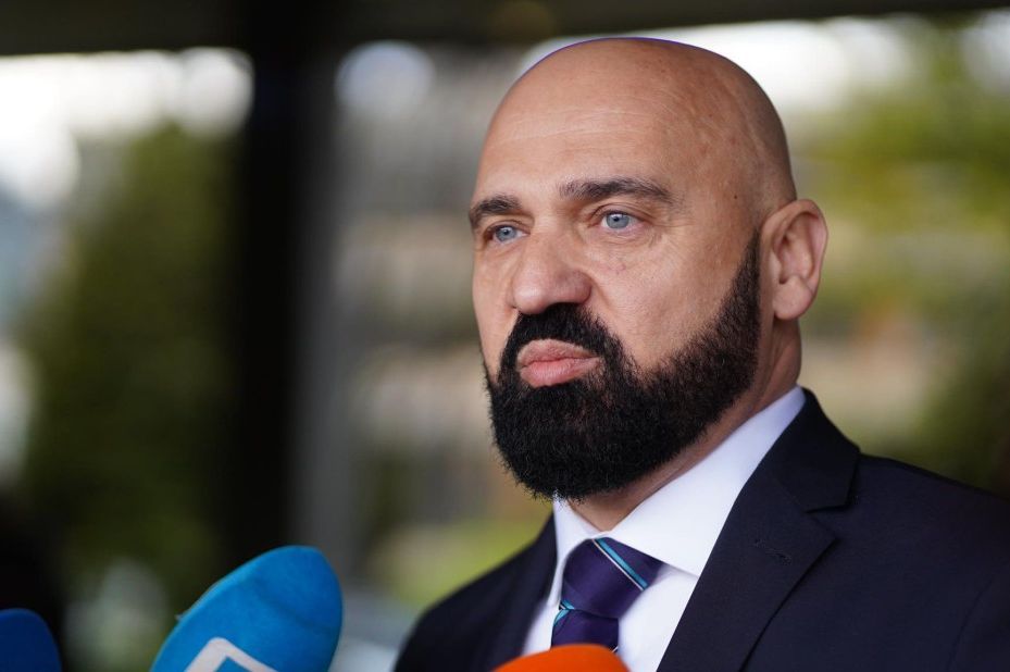 Ramo Isak u Tuzli: "Tragedija pokazuje koliko su važna solidarnost, hrabrost i zajedničko djelovanje