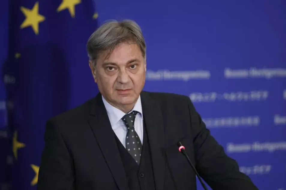 Zvizdić odgovorio Szijjartu: Učestalo i pristrasno miješanje u unutarnje poslove BiH mora prestati