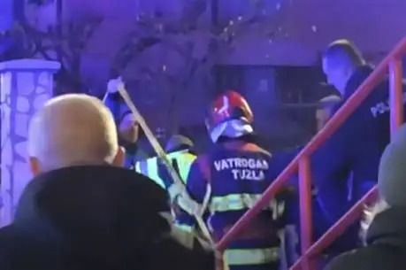 Tuzlanski vatrogasci o požaru u Domu penzionera: "Ostaje velika bol što nismo uspjeli sve spasiti"