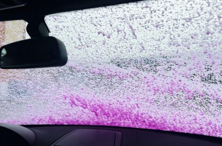 Evo zašto se savjetuje vozačima da u novembru stave pjenu za brijanje na šoferšajbnu