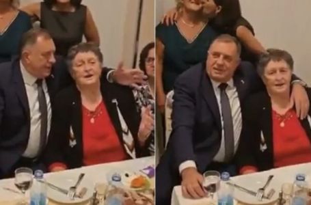 Objavio zanimljiv video: Milorad Dodik zapjevao s majkom na veselju