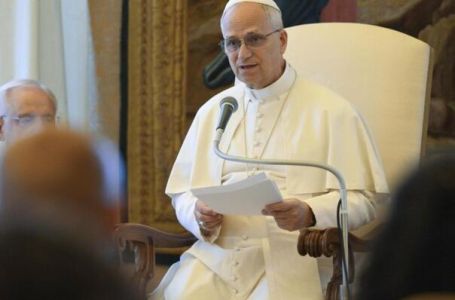 Papa Lav ide u Tursku i Libanon