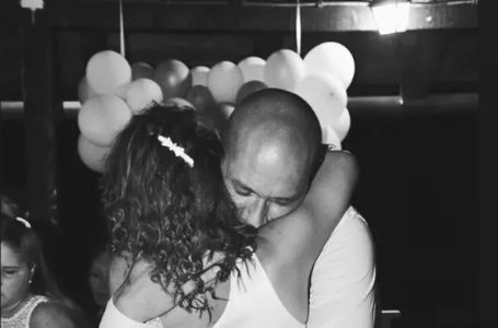 Iznenada nas je napustio srpski muzičar: Oglasila se pjevačica utučena od bola