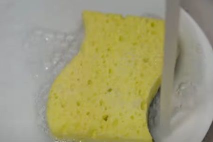 Ne bacajte staru spužvu ni u ludilu: Čuvaćete ih kad vidite čemu služe