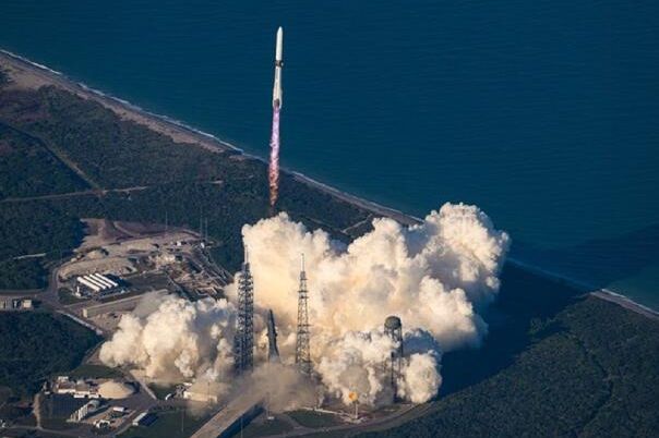 Historijsko lansiranje Blue Origina: Raketa New Glenn poletjela prema Marsu