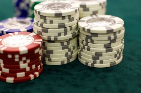 Zaradio bogatstvo na pokeru u dvadesetim, povukao se sa 29