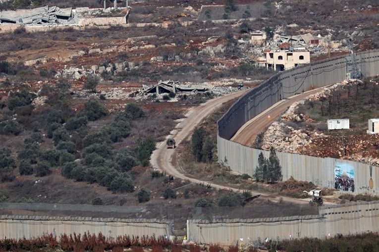 UN-ove snage: Izraelci sagradili betonski zid koji prelazi Plavu granicu