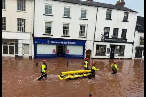 Oluja poharala zapadnu Evropu: U Portugalu troje mrtvih, pojavio se i tornado