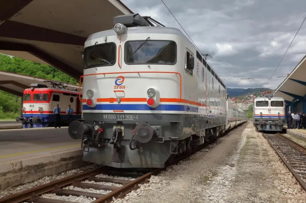 BiH se željeznicom povezuje s Hrvatskom, međunarodni voz prolazi kroz ove gradove i općine
