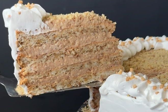 Zaboravljena torta koja je nekada bila ponos svake domaćice, iznenada osvaja srca ponovo